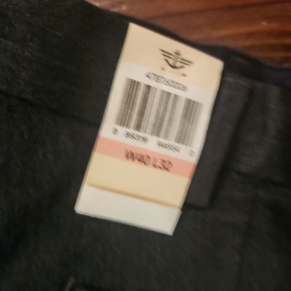 Nwt Dockers Mens 40x32 Comfort Pants Relaxed Fit Stretch - Picture 2 of 5